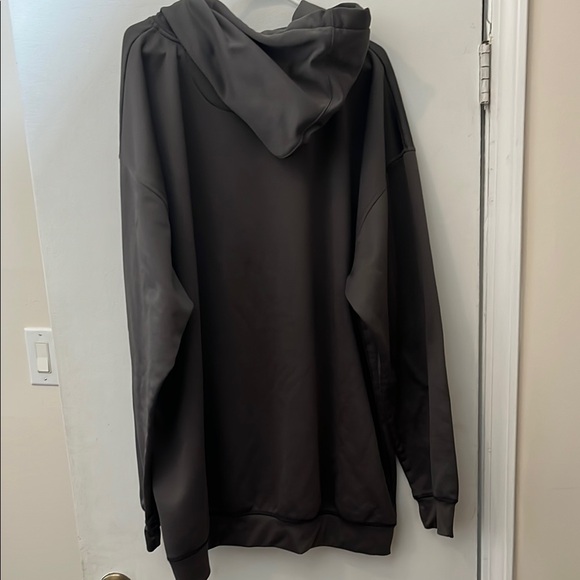 Size 4XLT Grizzlies Gray Hoodie - Picture 4 of 5